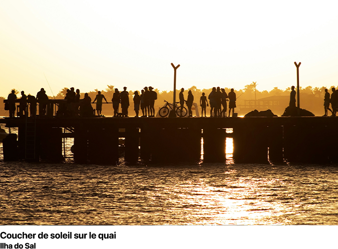 Coucher de soleil sur le quai